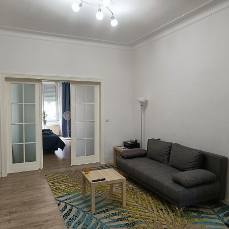 The Brussels-Laken Appartement ภายนอก รูปภาพ