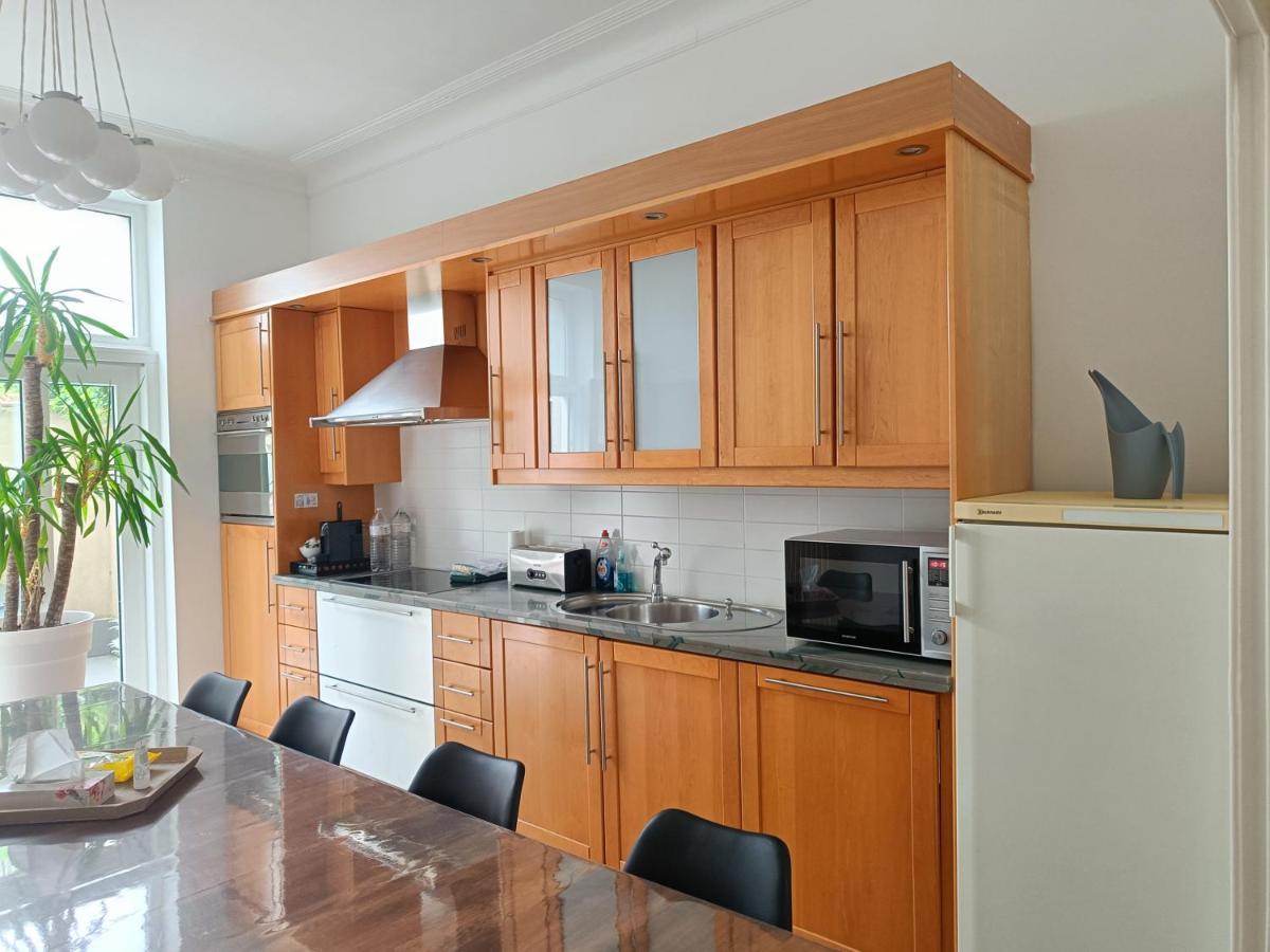 The Brussels-Laken Appartement ภายนอก รูปภาพ